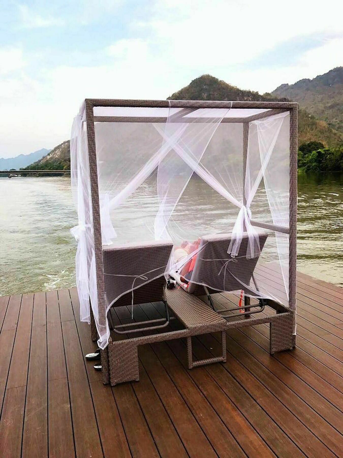 Blue Sky Raft At Kanchanaburi City Exterior photo