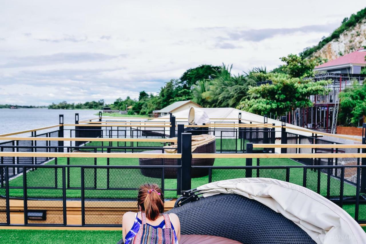 Blue Sky Raft At Kanchanaburi City Exterior photo