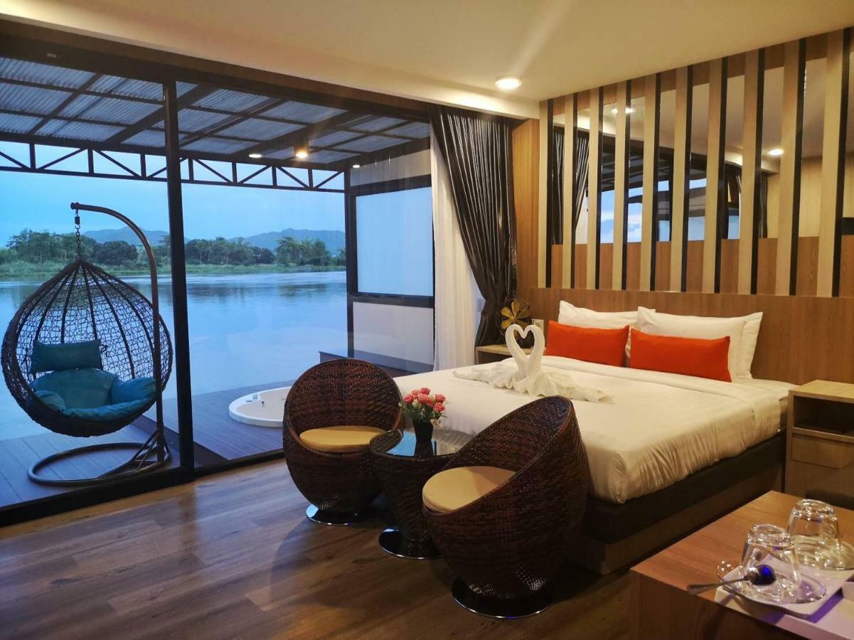 Blue Sky Raft At Kanchanaburi City Exterior photo